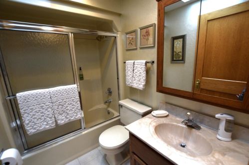 209 Trillium Cir, Green Bay WI  54313-4960 exterior