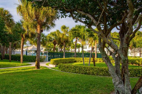 1805 Mainsail Cir, Jupiter FL  33477-1416 exterior