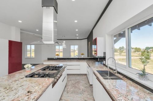 703 Leaning Oak Trl, Richmond TX  77406-4653 exterior