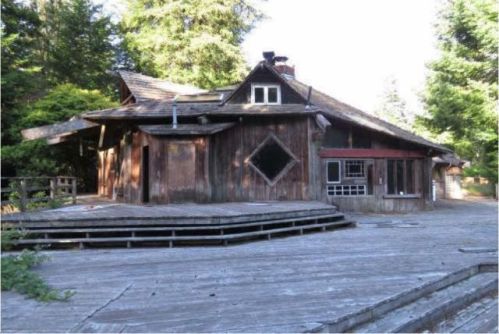 42450 Little Lake Rd, Mendocino, CA 95460-8701