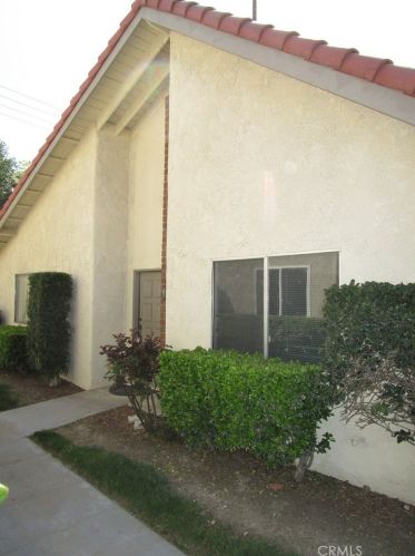 25426 Lawton Ave, Loma Linda, CA 92354-3692