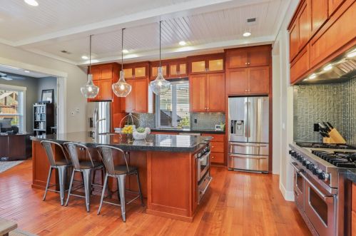 10817 Goldsborough Cir, Valley Home CA 95361-7649 exterior