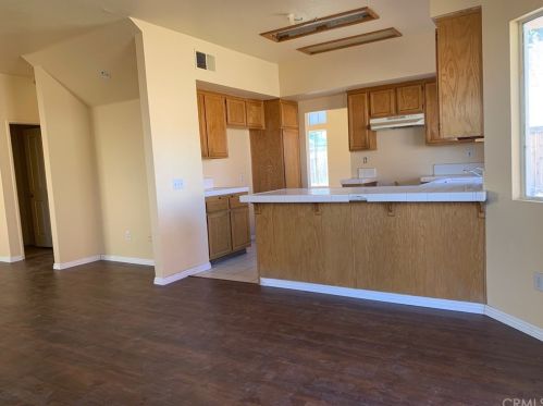 14839 Ann Dr, Victorville, CA 92394-6918