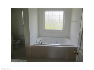 2288 Souverain Ln, Virginia Beach VA  23454-7407 exterior