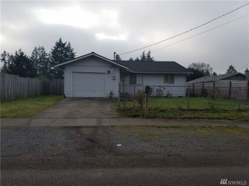 8308 Lk St, Lakewood WA  98498-2319 exterior