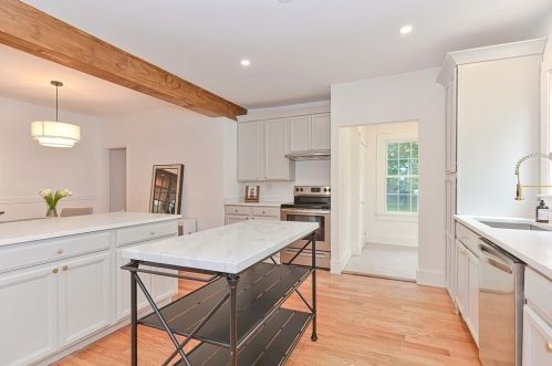 28 Archer St, Wrentham MA  02093-1217 exterior