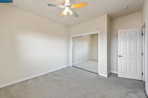 4255 Fitzwilliam St, Pleasanton CA 94568-4573 exterior