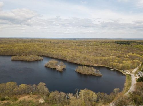 7 Lk Shr Dr, Exeter CT 06249-1934 exterior