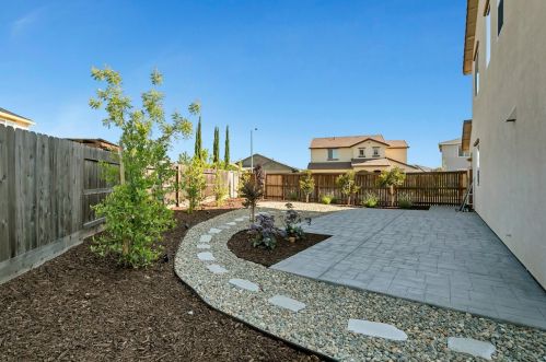 5031 Birch Valley Way, Rancho Cordova CA  95742 exterior