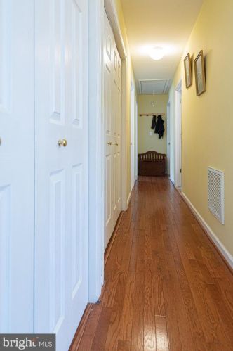 402 6th St, Laurel DE  19956-1363 exterior