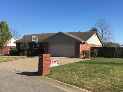 64 Mace Pl, Pottsville, AR 72858-9197