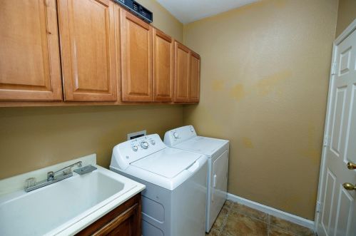 1241 Fawn Lily Dr, Grayson CA  95363-9089 exterior