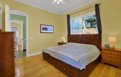 30419 Canyon Estates Rd, Vista CA  92084-1043 exterior