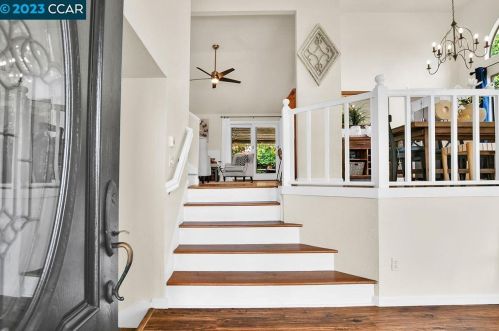 2563 Holly View Ct, Pacheco CA  94553-3457 exterior