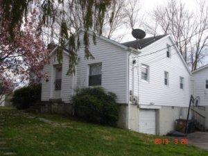 5107 Schubert Rd, Knoxville, TN 37912-3833