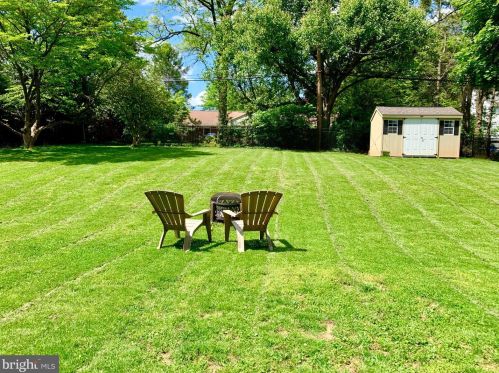 41 Roosevelt Blvd, Lancaster PA 17601-4039 exterior