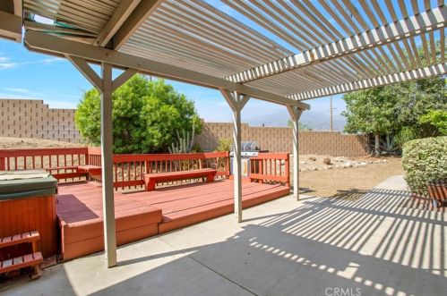 5334 Lilac St, San Bernardino CA  92407-2467 exterior