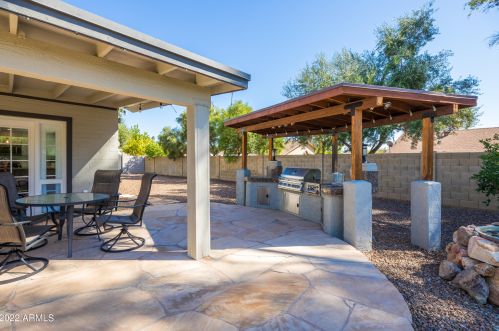 5117 Tierra Buena Ln, Scottsdale AZ  85254-1642 exterior
