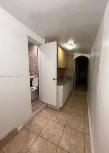 6609 1 Ct, Hollywood FL  33024-7211 exterior