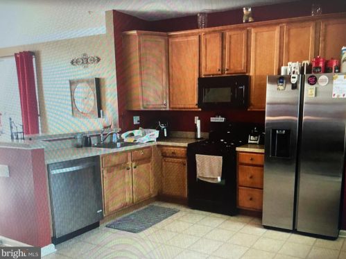 4106 Sophia Ln, Boothwyn PA  19061-2806 exterior