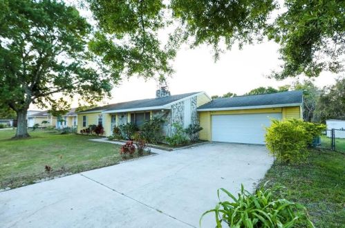 1170 Mdw Spg Ct, Kissimmee FL 34744-6027 exterior