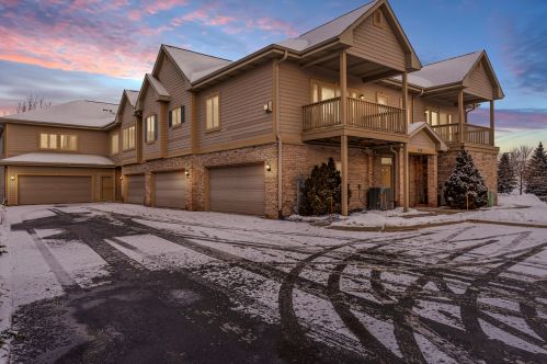 1510 Gabriel Dr, Waukesha WI  53188-3658 exterior
