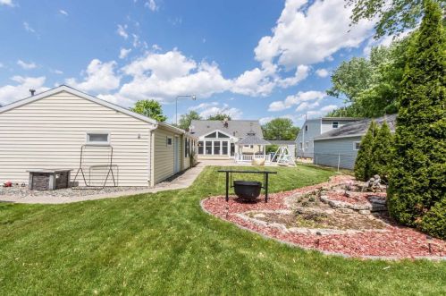 1302 Hastings St, Green Bay, WI 54301-2426