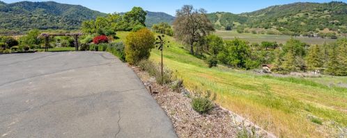 858 Sanel Dr, Ukiah CA  95482-9604 exterior
