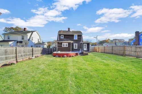 150 Summit St, Bridgeport CT  06606-4839 exterior