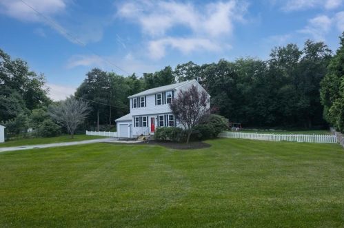 329 Commonwealth Ave, Warwick RI  02886-2756 exterior