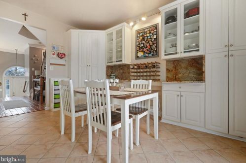 7360 Old Pohick Way, Lorton VA  22079-1564 exterior