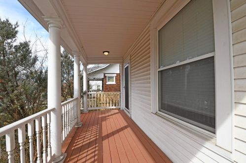 2212 Adams Ave, Cincinnati, OH 45212-3209