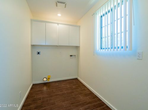 4220 16 Dr, Phoenix AZ  85015-1426 exterior