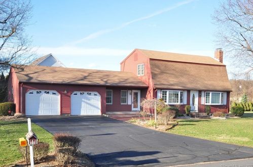 53 Carriage Dr, Manchester, CT 06040-6610
