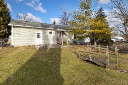 136 Prospect Ave, Bellefontaine OH  43311-1518 exterior
