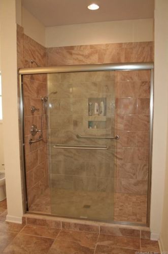 121 Jerry Daniels Rd, East Hampton CT  06447-1230 exterior