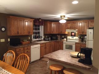 10 Country Side Ln, Moultonborough, NH 03254-4203