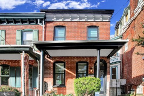 1204 8th St, Wilmington, DE 19806-4608