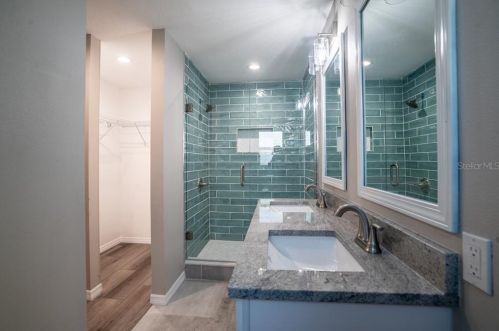 1163 Ridgecrest Ct, Palm Harbor FL  34683-2732 exterior