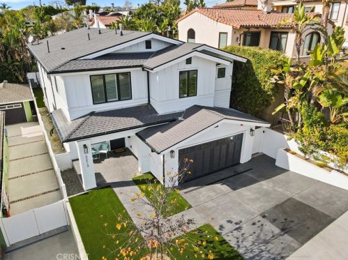 3213 Pine Ave, Manhattan Beach CA  90266-3615 exterior