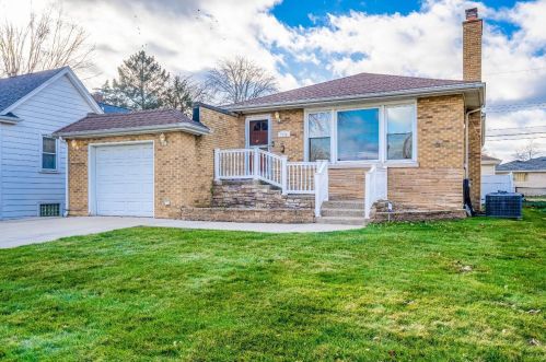 7336 Woodmar Ave, Hammond, IN 46323-2613