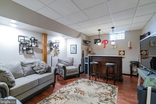 16 Old Dutch Way, Harleysville PA  19438-3080 exterior