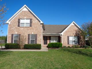 1725 Kinsale Ave, Murfreesboro TN  37128-5054 exterior