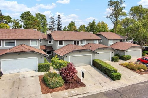 1718 Lindo St, Benicia, CA 94510-2338