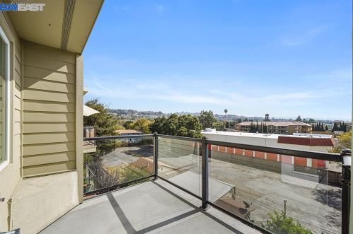 15956 14th St, San Leandro CA  94578-3046 exterior