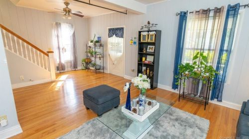 60 Marion St, Bridgeport CT  06606-4675 exterior