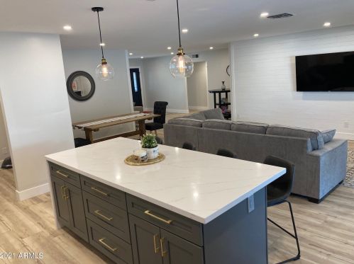 2229 Gable Ave, Mesa, AZ 85204-6174