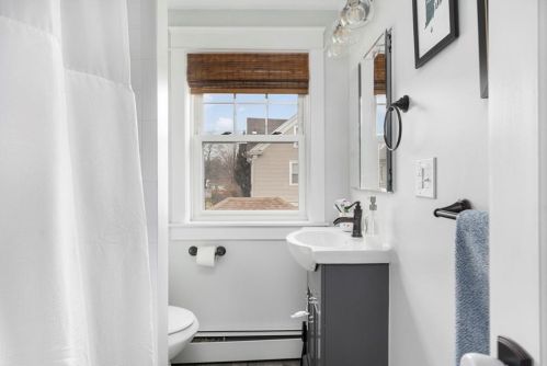 136 Whitford Ave, Providence RI  02908-3430 exterior