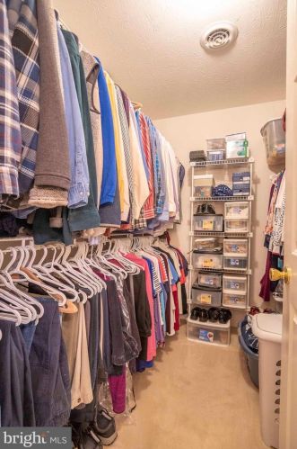 160 Manor Dr, Edinburg VA  22824-3579 exterior