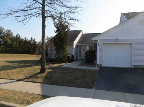 104 Sagaponack Ct, Huntington Station, NY 11747-5314